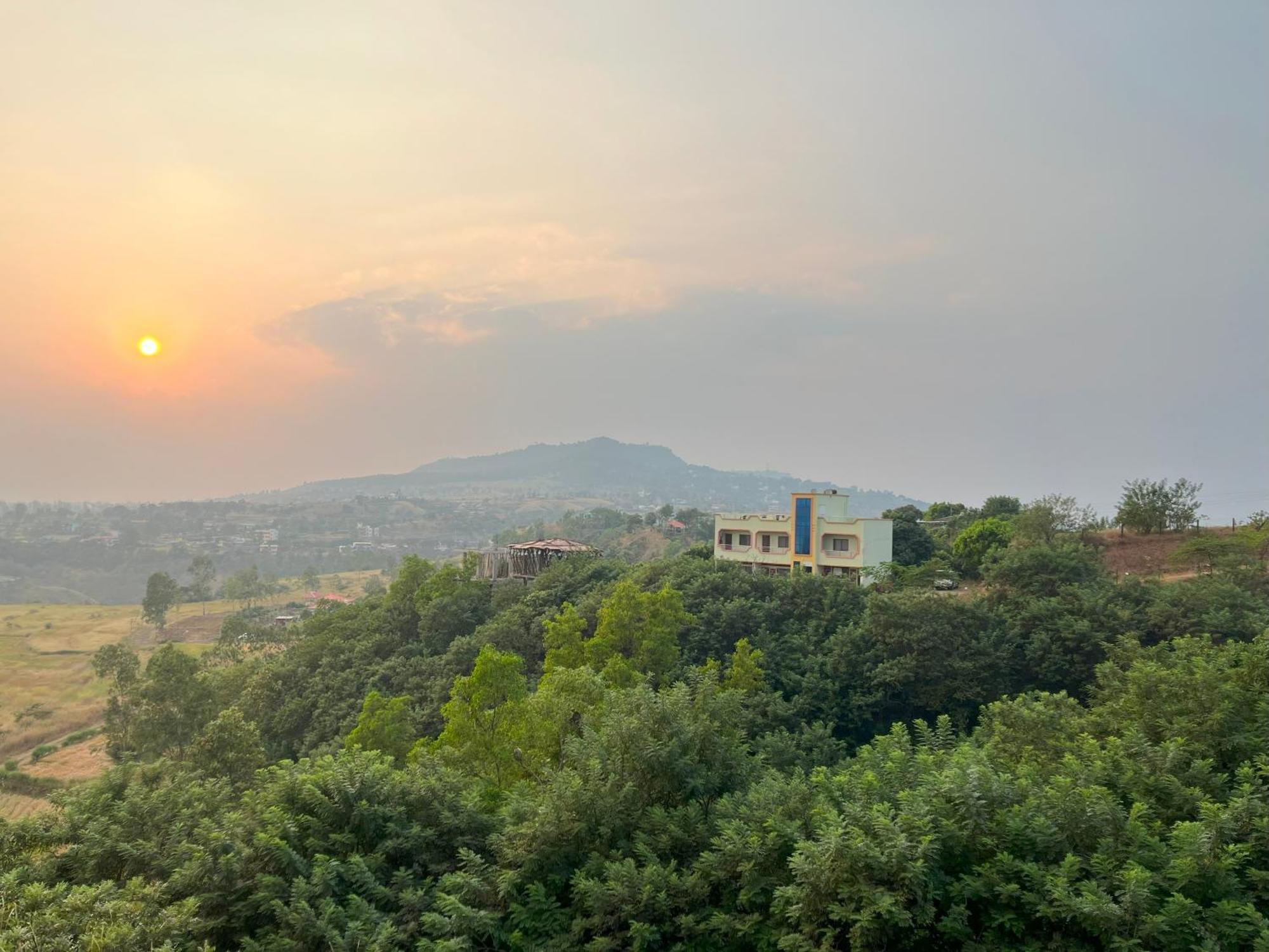 Anand Valley Hotel Panhāla Exteriér fotografie